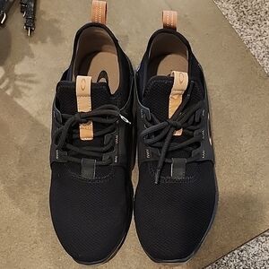 Black and Tan Men's Sneakers